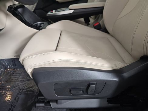 Used 2025 BMW X1 xDrive28i w/ Convenience Package image 31