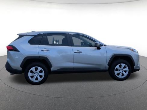 Used 2025 Toyota RAV4 LE AWD/4WD image 7