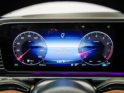 Used 2025 Mercedes-Benz GLE 350 4MATIC image 25