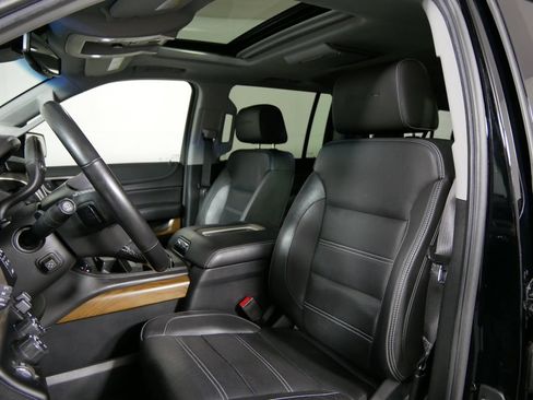 Used 2019 GMC Yukon XL Denali w/ Denali Ultimate Package AWD/4WD image 11