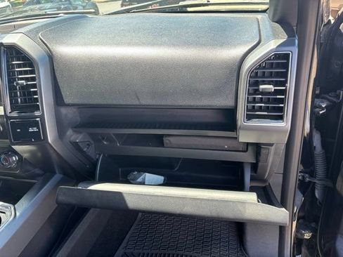Used 2018 Ford F150 XLT w/ Equipment Group 302A Luxury AWD/4WD image 37
