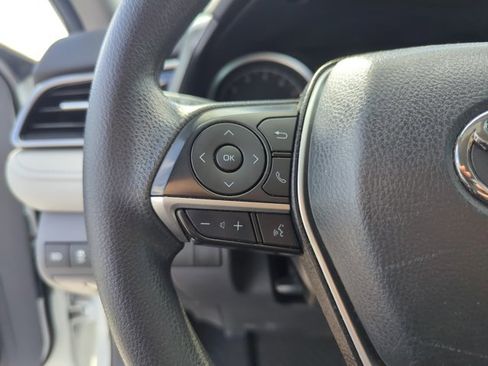 Used 2022 Toyota Camry LE image 16