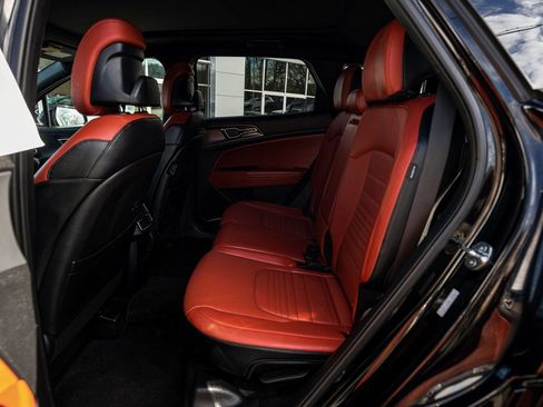 Used 2024 Kia Sportage SX image 26