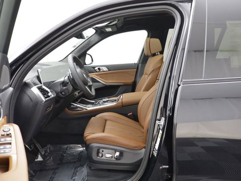 New 2027 BMW X7 xDrive40i w/ Executive Package AWD/4WD image 6