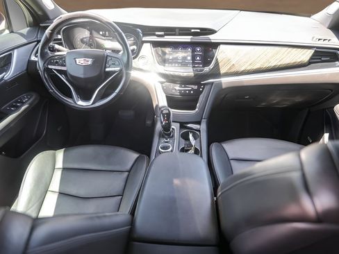 Used 2021 Cadillac XT6 Premium Luxury FWD image 26