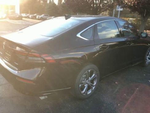 New 2025 Honda Accord EX-L image 9