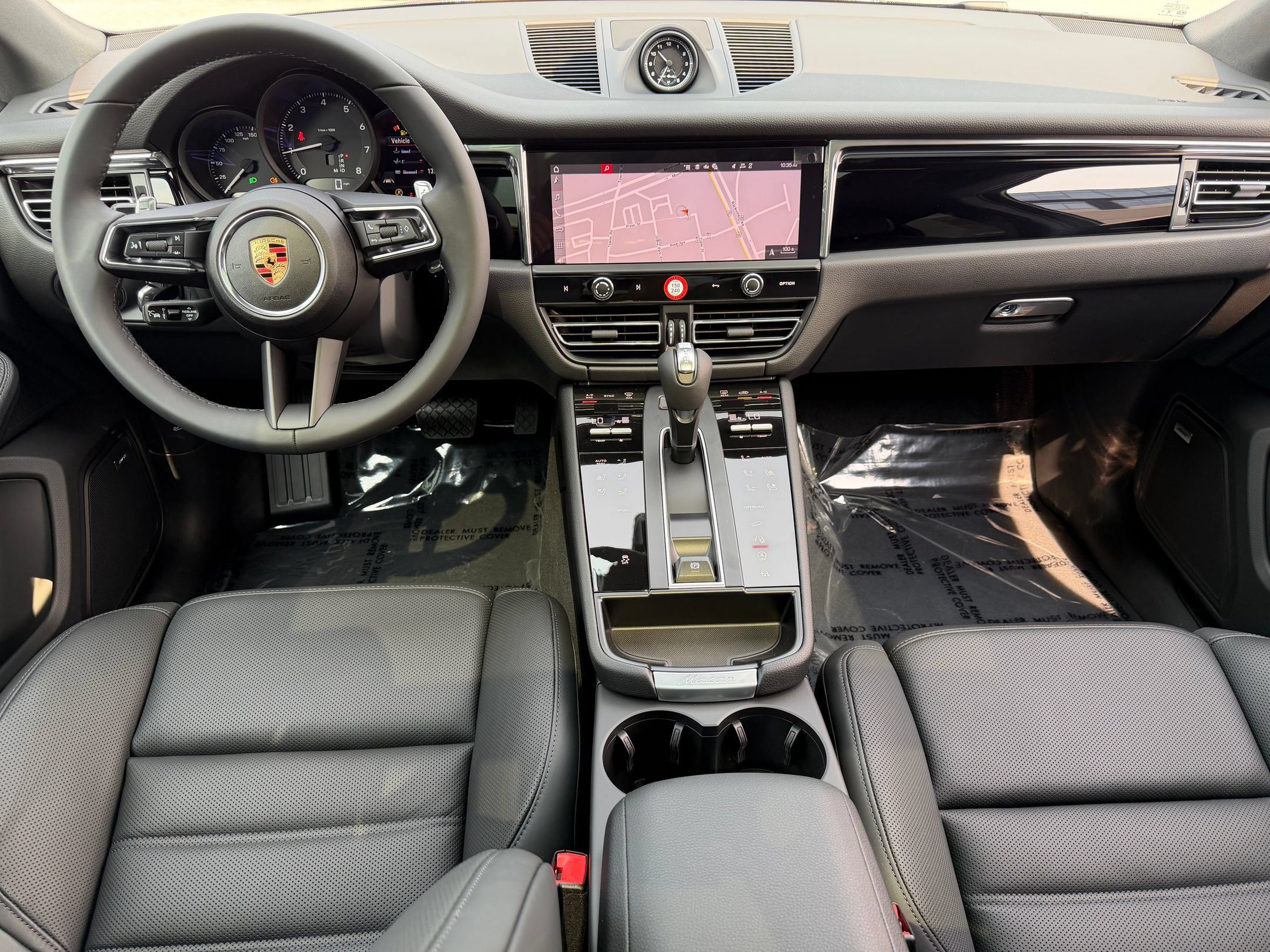 Used 2026 Porsche Macan AWD/4WD image 13