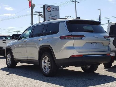 New 2025 Jeep Grand Cherokee L Laredo AWD/4WD image 3