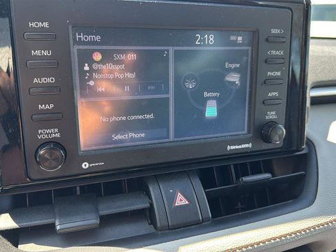 Used 2020 Toyota RAV4 XLE w/ Convenience Package image 20