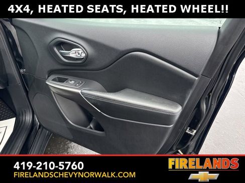 Used 2020 Jeep Cherokee Latitude Plus w/ Cold Weather Group image 27