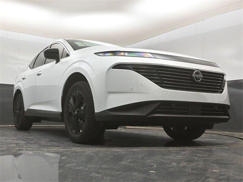 New 2025 Nissan Murano SV image 15