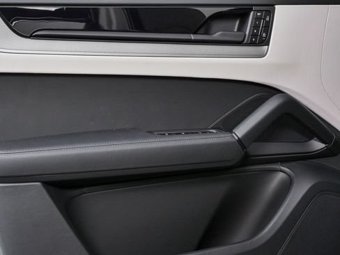 New 2026 Porsche Cayenne AWD/4WD image 6