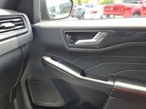 Used 2025 Ford Escape ST-Line FWD image 26