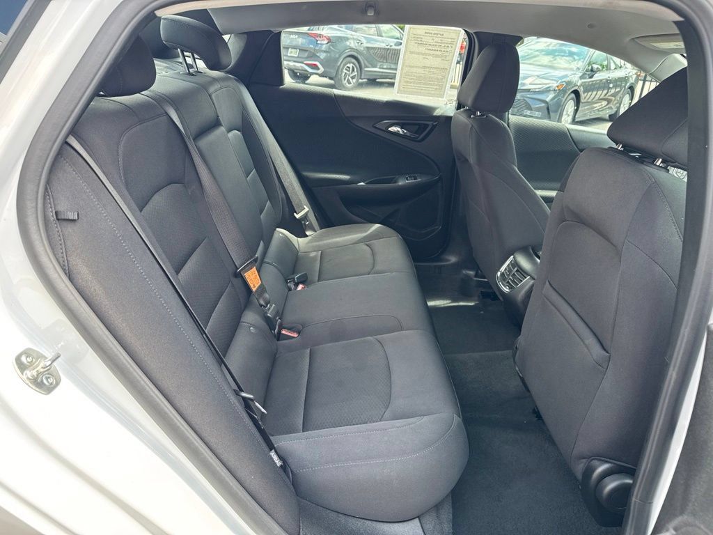 Used 2025 Chevrolet Malibu LT FWD image 29