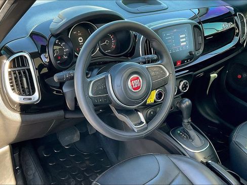 Used 2019 FIAT 500L Trekking FWD image 17
