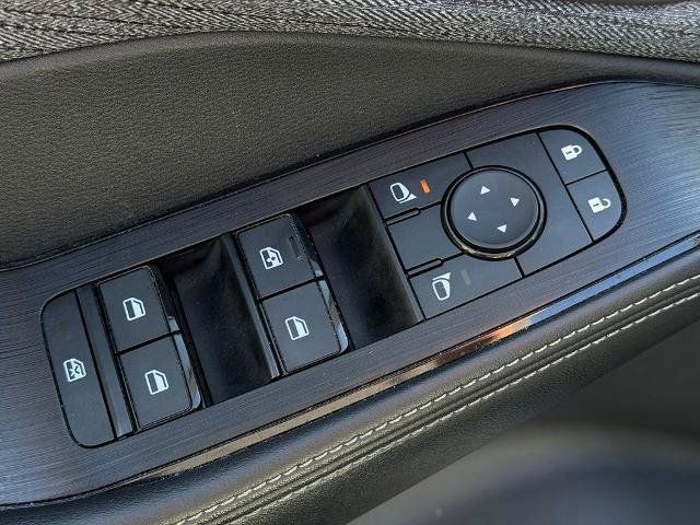 Certified 2023 Nissan Rogue SV FWD image 21