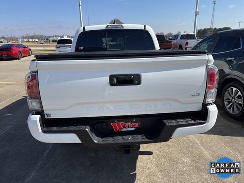 Used 2023 Toyota Tacoma TRD Sport image 9