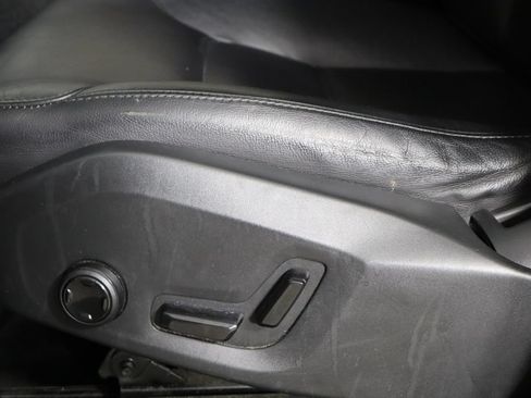 Used 2018 Volvo XC90 T5 Momentum w/ Convenience Package FWD image 24