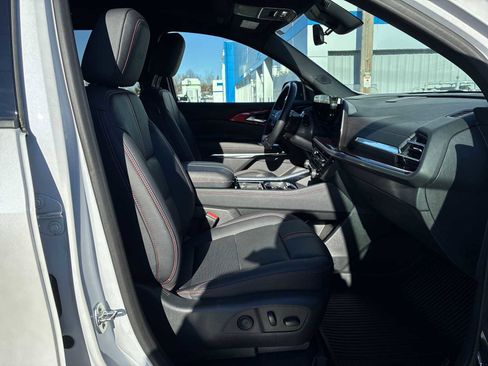 Certified 2024 Chevrolet Traverse RS image 29