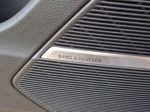 Used 2023 Audi SQ7 Prestige w/ Sport Package image 23