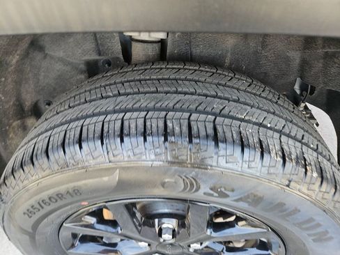 Used 2024 Jeep Grand Cherokee L Laredo image 26