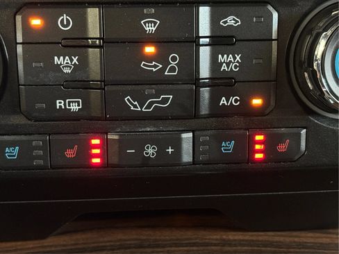 Used 2016 Ford F150 Lariat w/ Equipment Group 501A Mid AWD/4WD image 43