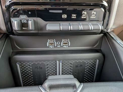 New 2026 RAM 2500 Laramie w/ Towing Technology Group image 33