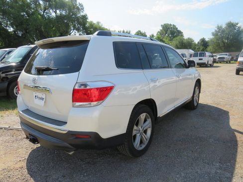 Used 2013 Toyota Highlander Limited FWD image 5