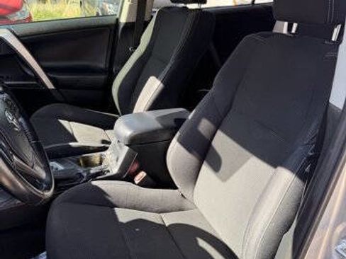 Used 2016 Toyota RAV4 XLE image 13