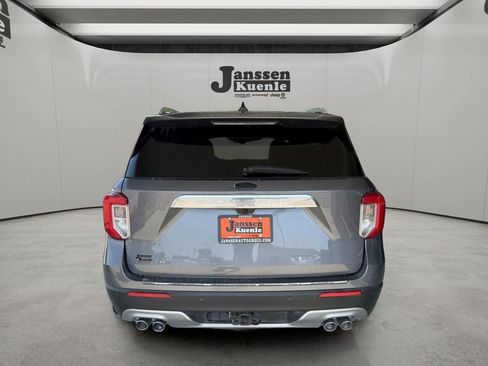 Used 2021 Ford Explorer Platinum AWD/4WD image 3