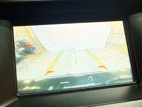 Used 2015 Ford Edge SE image 21