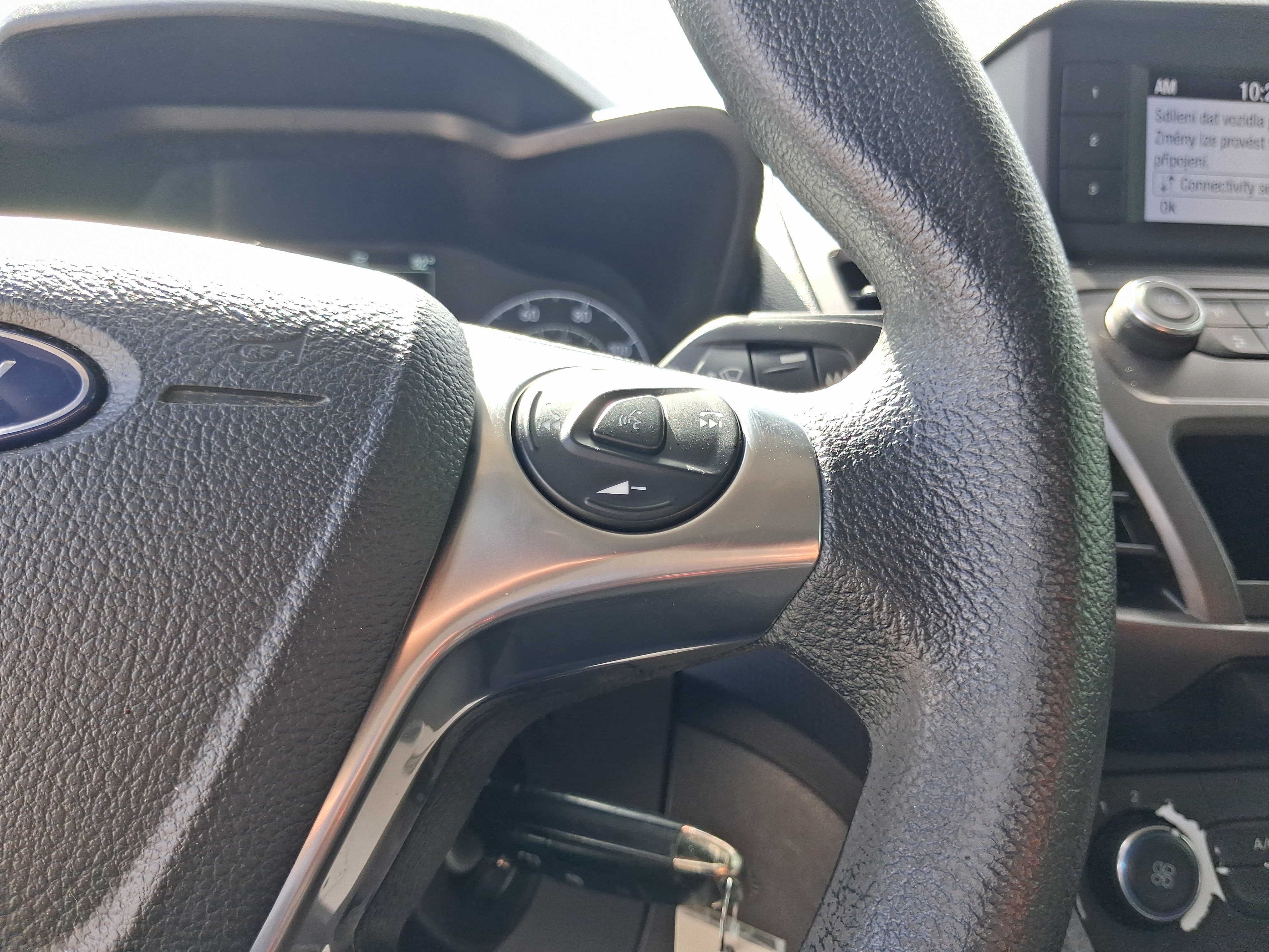 Used 2020 Ford Transit Connect XL FWD image 15