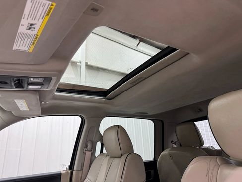 Used 2018 RAM 3500 Laramie Longhorn AWD/4WD image 13