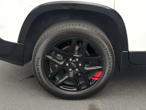 Used 2023 Chevrolet Traverse Premier w/ Redline Edition AWD/4WD image 13