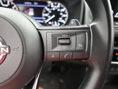 Used 2024 Nissan Rogue S FWD image 24