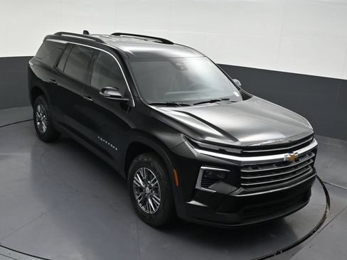Certified 2026 Chevrolet Traverse LT FWD image 27