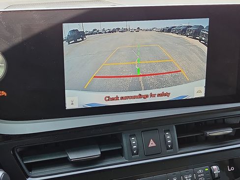 Used 2025 Lexus ES 350 w/ Premium Package FWD image 27