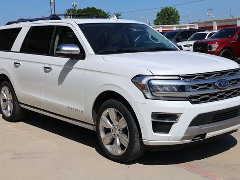 Used 2024 Ford Expedition Max Platinum AWD/4WD image 3