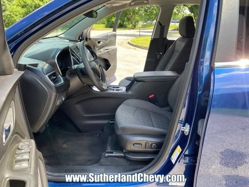 Used 2022 Chevrolet Equinox LT FWD image 15
