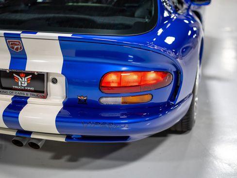 Used 1996 Dodge Viper GTS RWD image 17