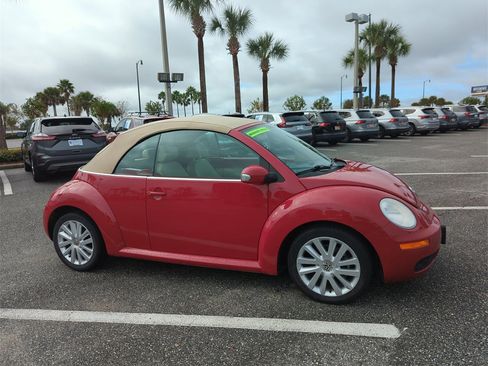 Used 2008 Volkswagen Beetle SE image 3