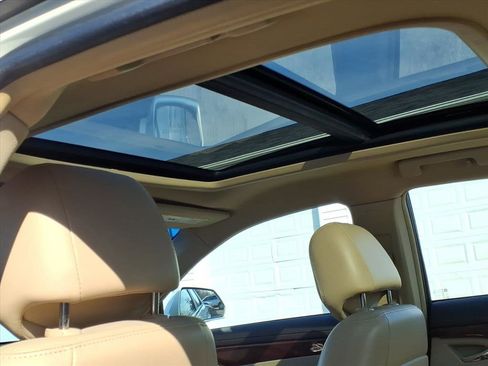 Used 2011 Cadillac CTS Luxury image 13