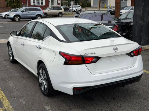 Used 2025 Nissan Altima 2.5 S image 13