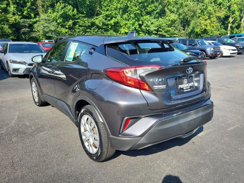 Used 2020 Toyota C-HR LE FWD image 7