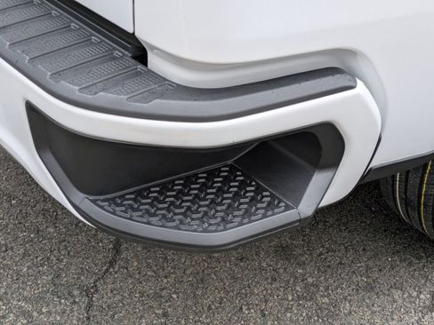 Used 2020 Chevrolet Silverado 1500 RST image 34