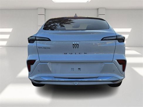 New 2025 Buick Envista Avenir image 4