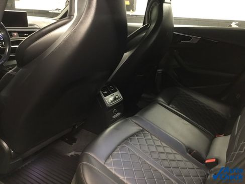 Used 2018 Audi S4 Prestige w/ Prestige Package image 27