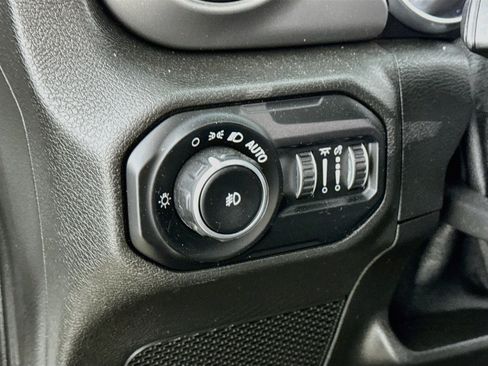 Used 2021 Jeep Wrangler Unlimited Sport AWD/4WD image 12