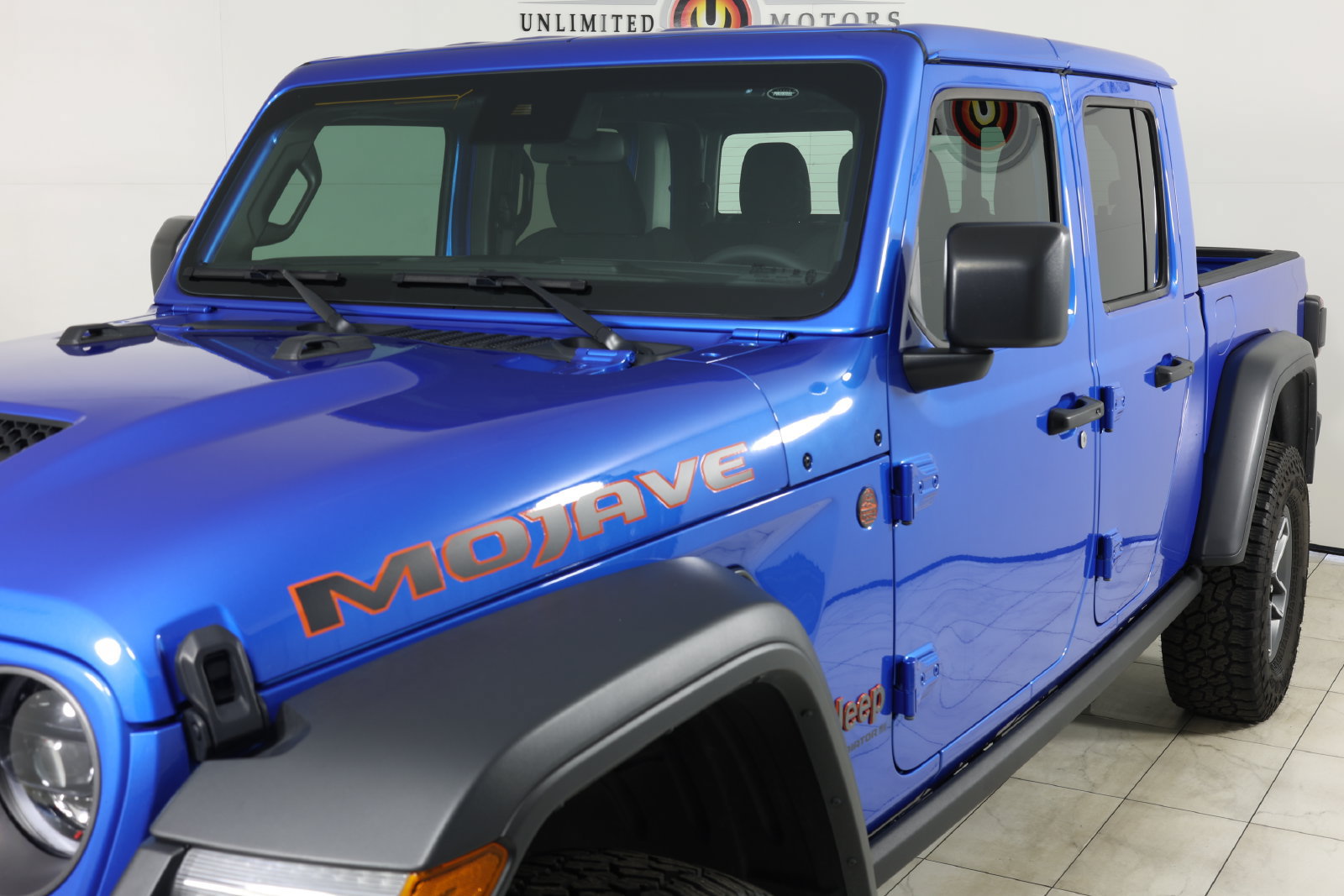 Used 2025 Jeep Gladiator Mojave w/ Convenience Group AWD/4WD image 45