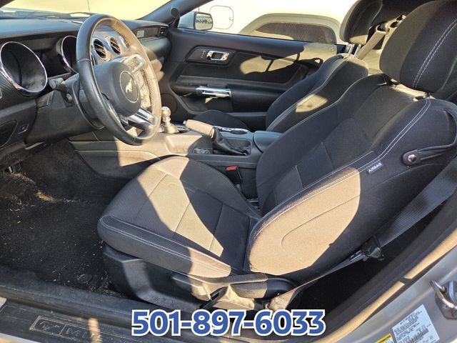 Used 2016 Ford Mustang Coupe RWD image 8